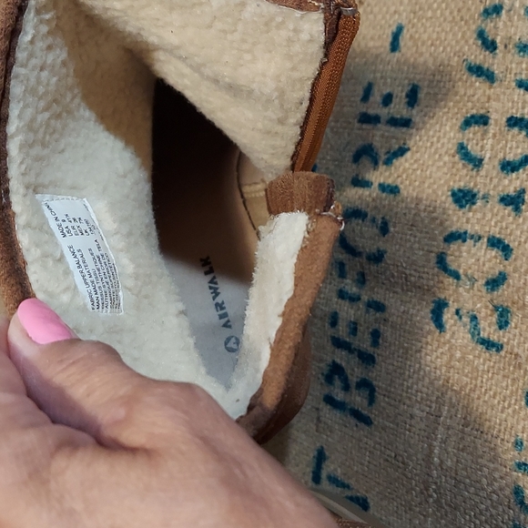 Airwalk Wedged Lined Winter Boots - Picture 4 of 7